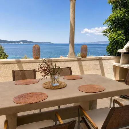 Hébergement de vacances Mit Pool Und Meerzugang *